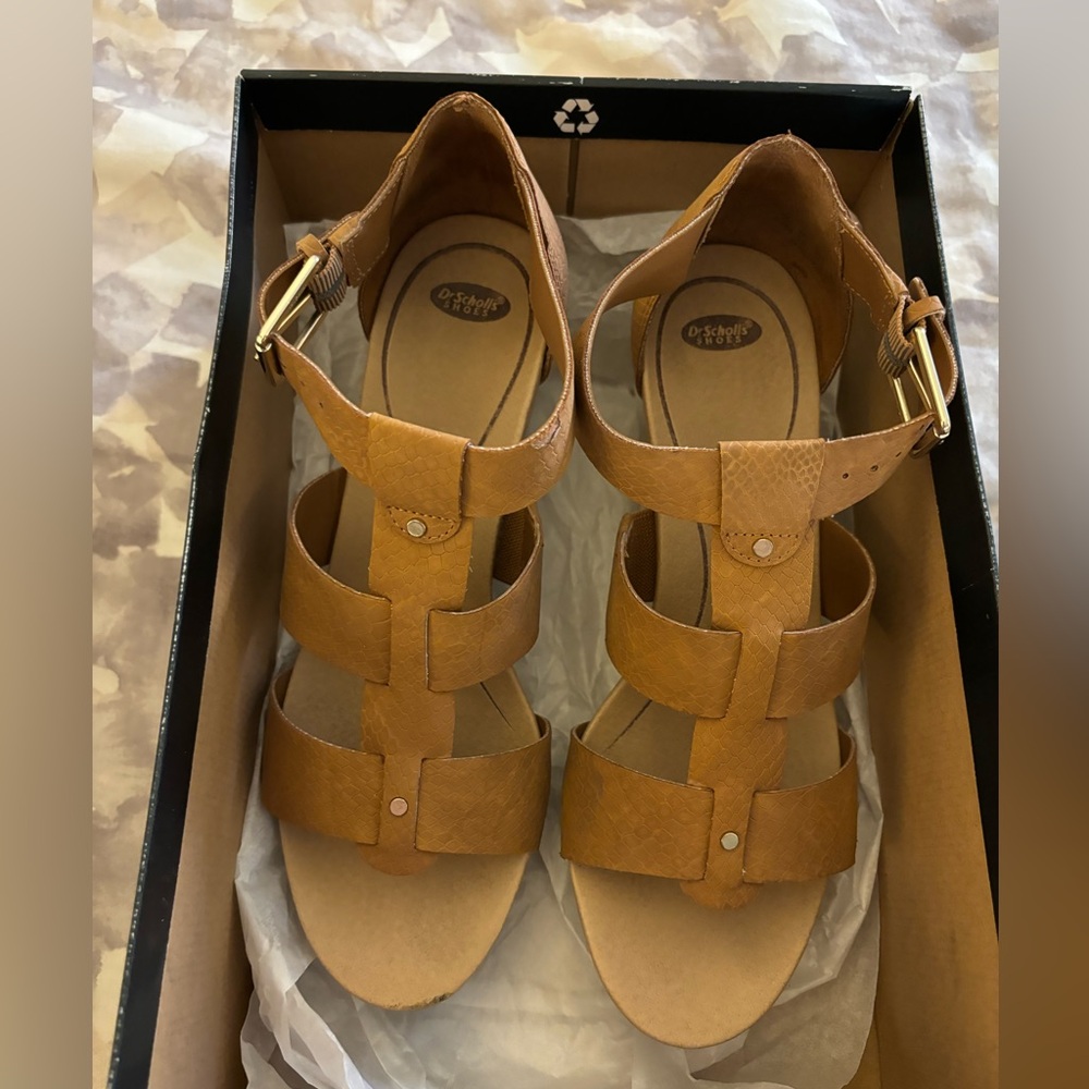 WORN ONCE - Dr. Scholl’s Wedge Sandal - Picture 5 of 6
